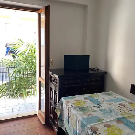 Centro, 3 Posti Aria Condizionata Pass Auto Appartamento *