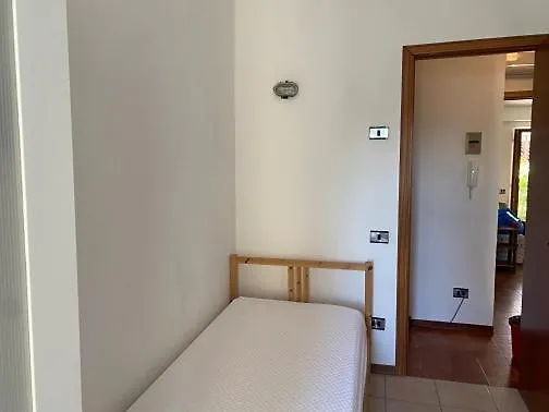 Centro, 3 Posti Aria Condizionata Pass Auto *