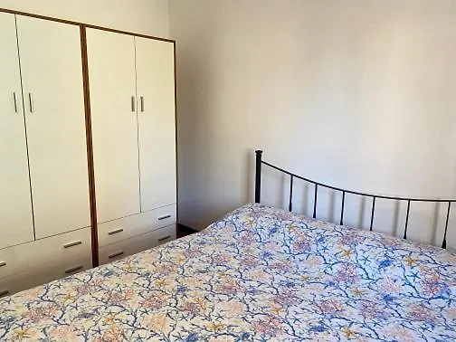 Centro, 3 Posti Aria Condizionata Pass Auto